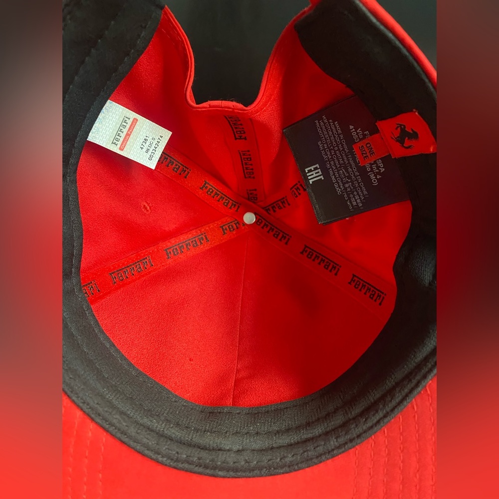 Ferrari flat visor hat - Picture 4 of 5
